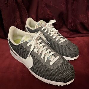 2020 Nike Cortez Recycled Canvas Mens 8.5